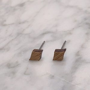 Diamond-shaped Wood Stud Earrings